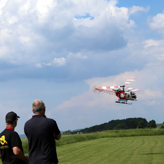 Big Scale Helikopter mit Turbine Flugschule Heli-Planet