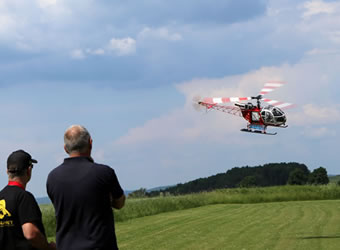 Turbinenhelikopter fliegen lernen