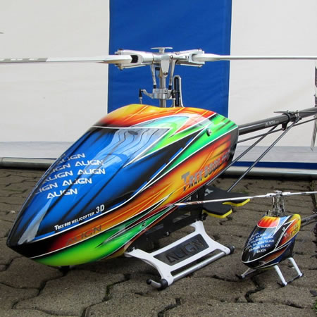 Flybarless-Helikopter und Flybar-Helikopter mit Paddelstange